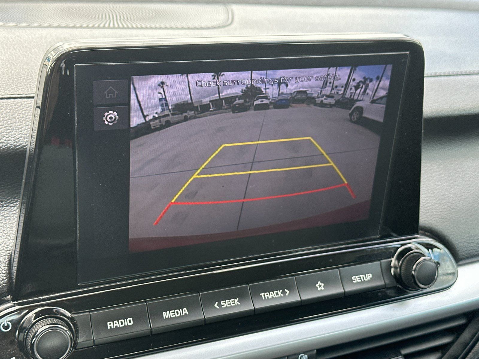 Used 2023 Red Kia LXS image 18