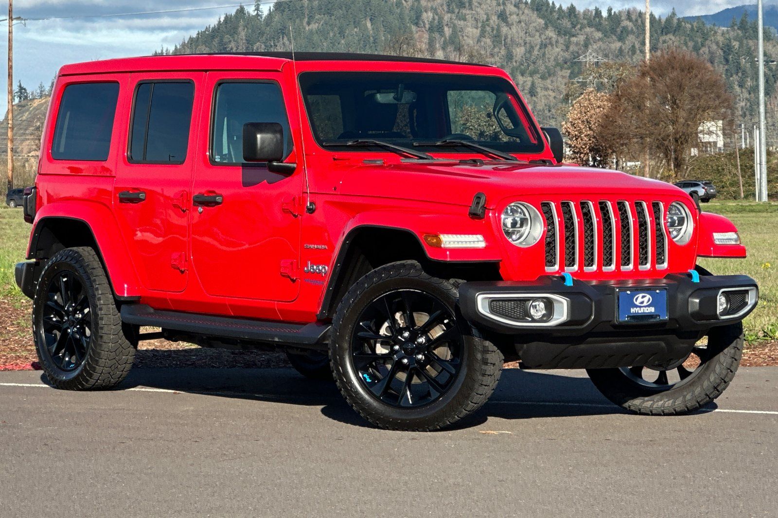 Firecracker Red Clearcoat 2022 Jeep Wrangler 4xe Sahara 4WD SUV / Crossover Four-Wheel Drive 8-Speed Automatic
