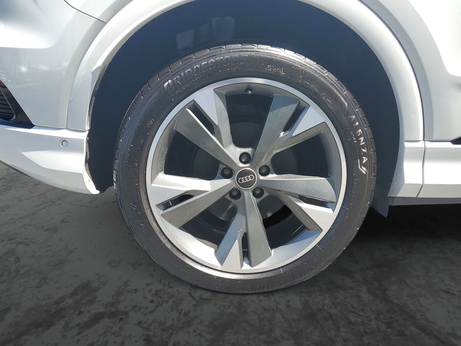 Vehicle photo
