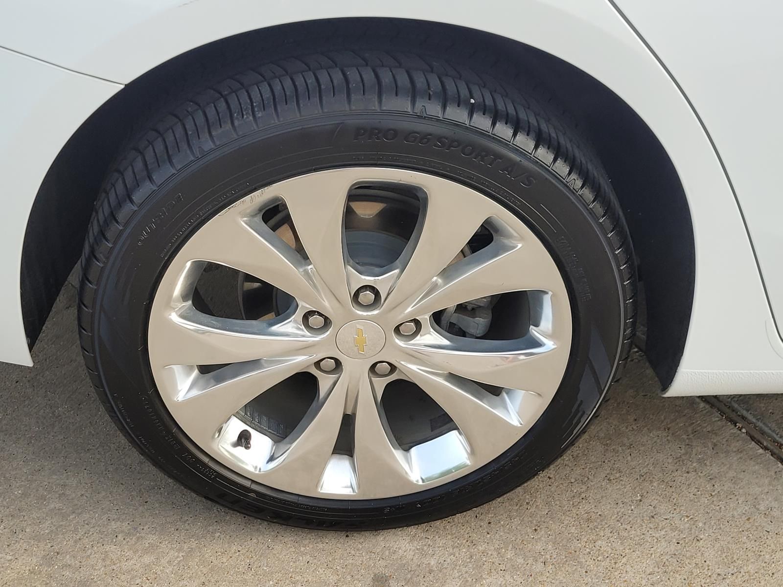 used 2018 Chevrolet Malibu car, priced at $16,900