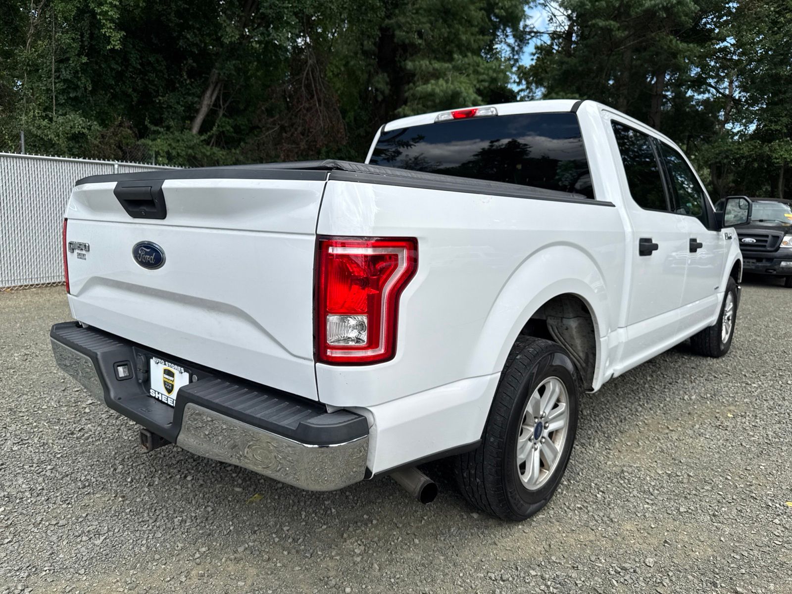 Used 2017 White Ford XLT image 13