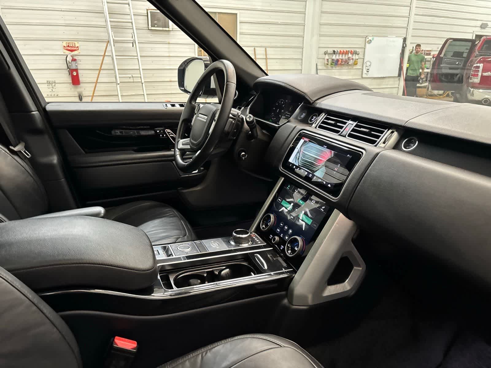 2018 Land Rover Range Rover Supercharged - Photo 29