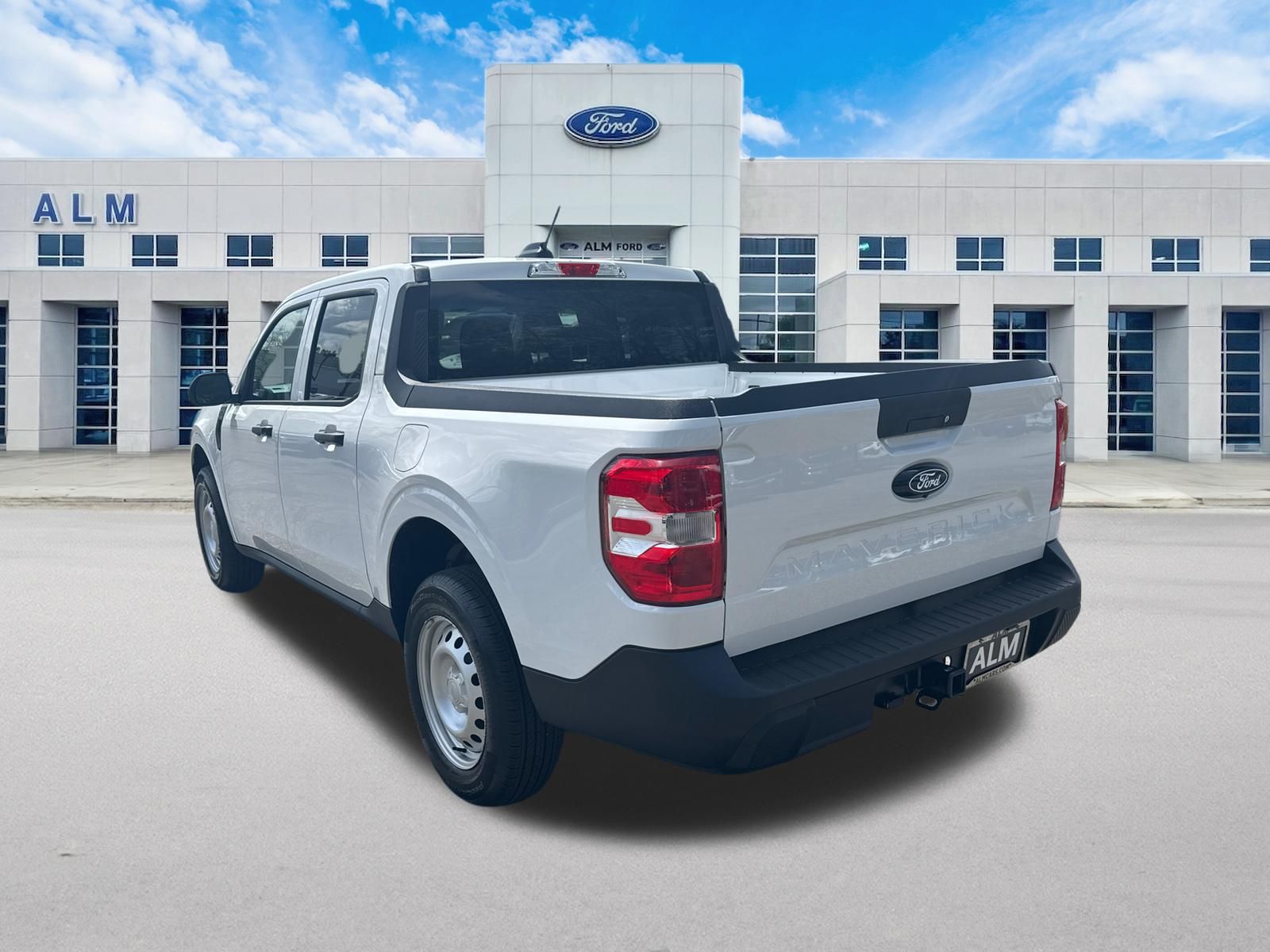 View vehicle photo 7