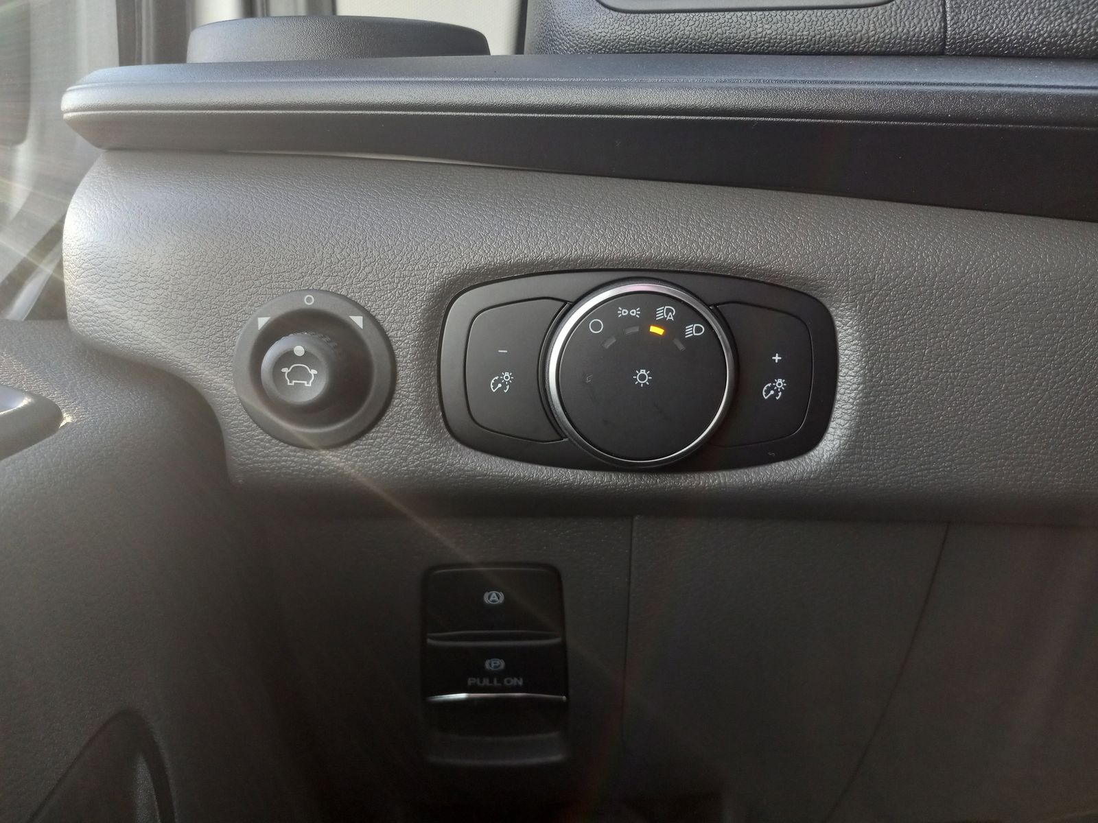2026 Ford Transit-350 image 21