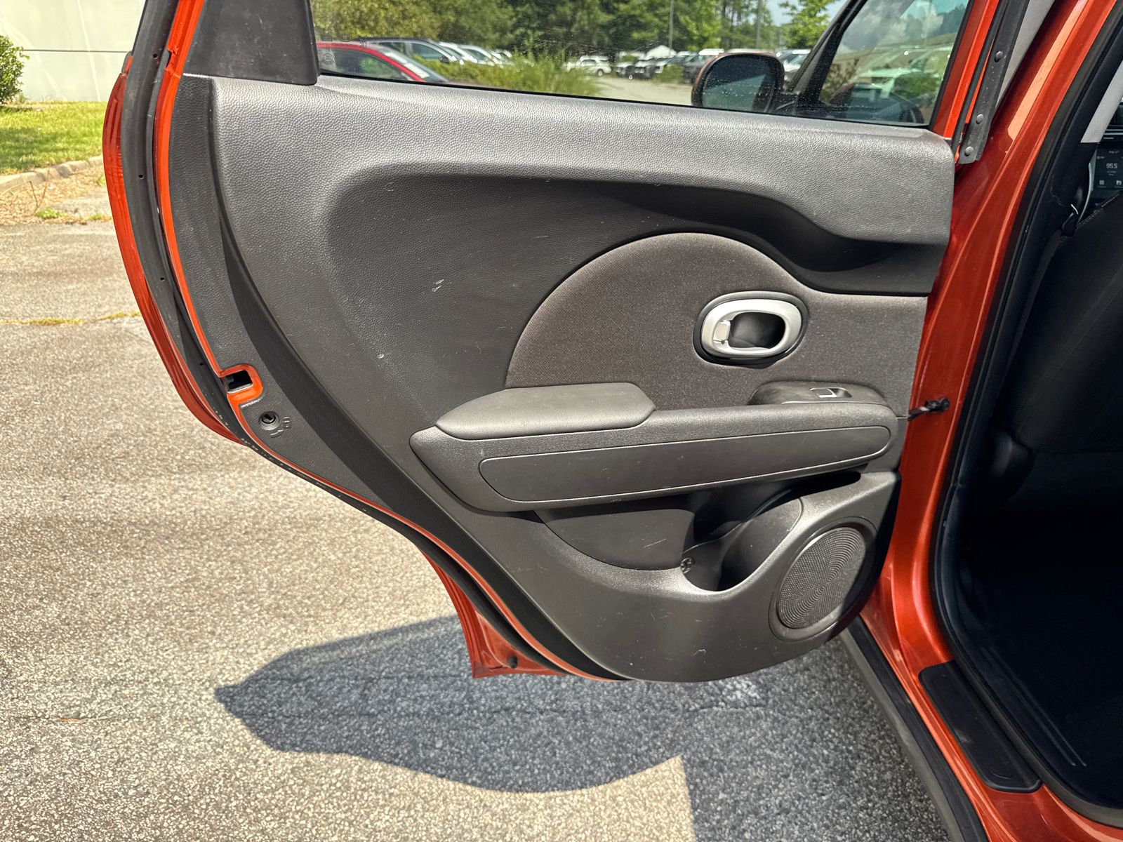 Used 2019 Orange Kia Plus image 21