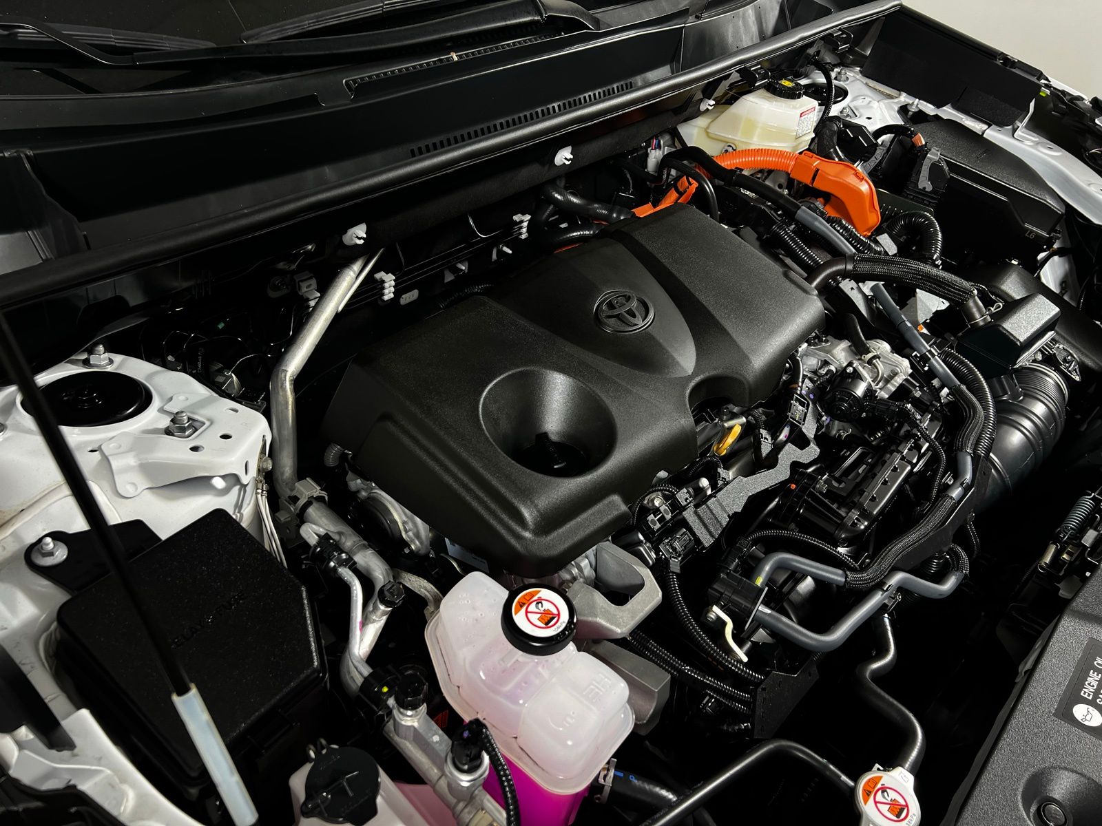 Thumbnail: 2025 Toyota RAV4 - 10