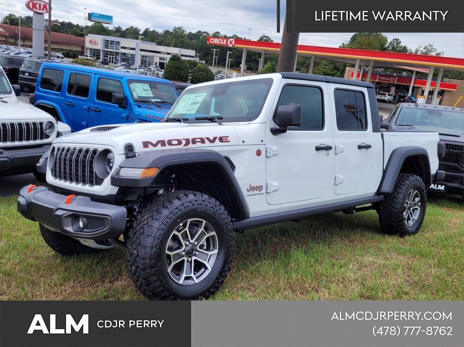 2025 Jeep Gladiator Mojave Auto's photo