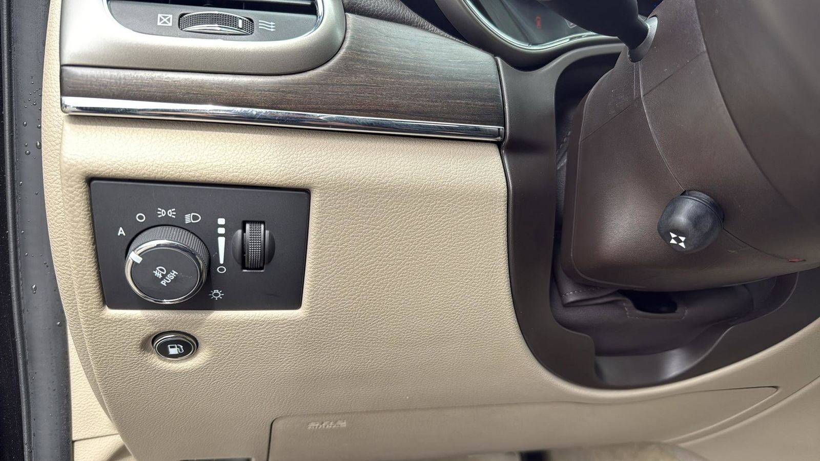 Used Car 2015 Jeep Grand Cherokee  Overland For Sale Under $20,000 In Austin, Texas