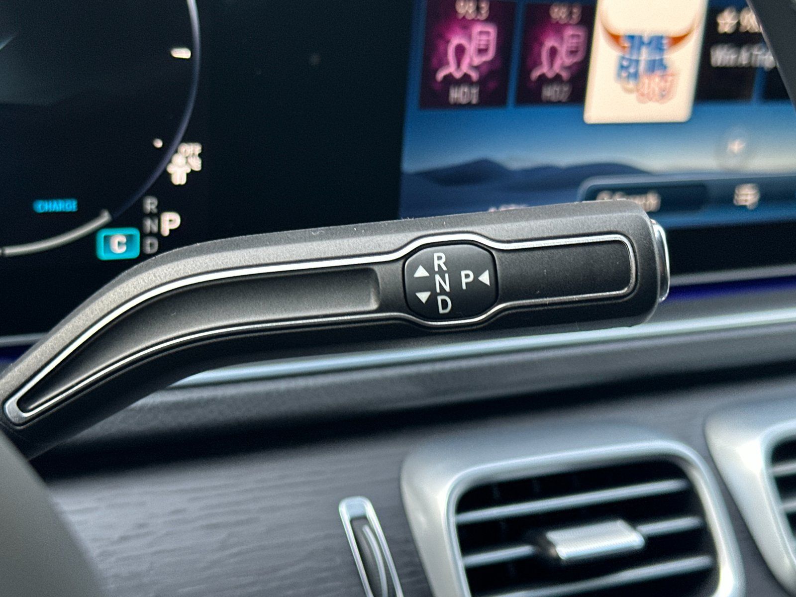 used 2025 Mercedes-Benz GLS car, priced at $84,498