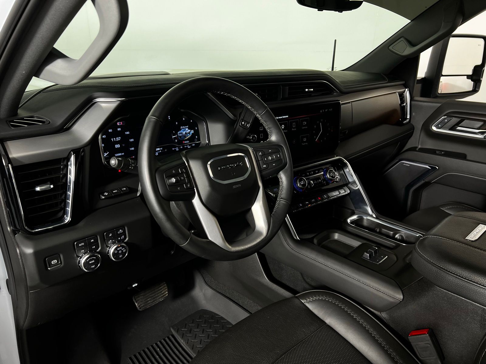 Thumbnail: 2024 GMC Sierra 2500 - 12