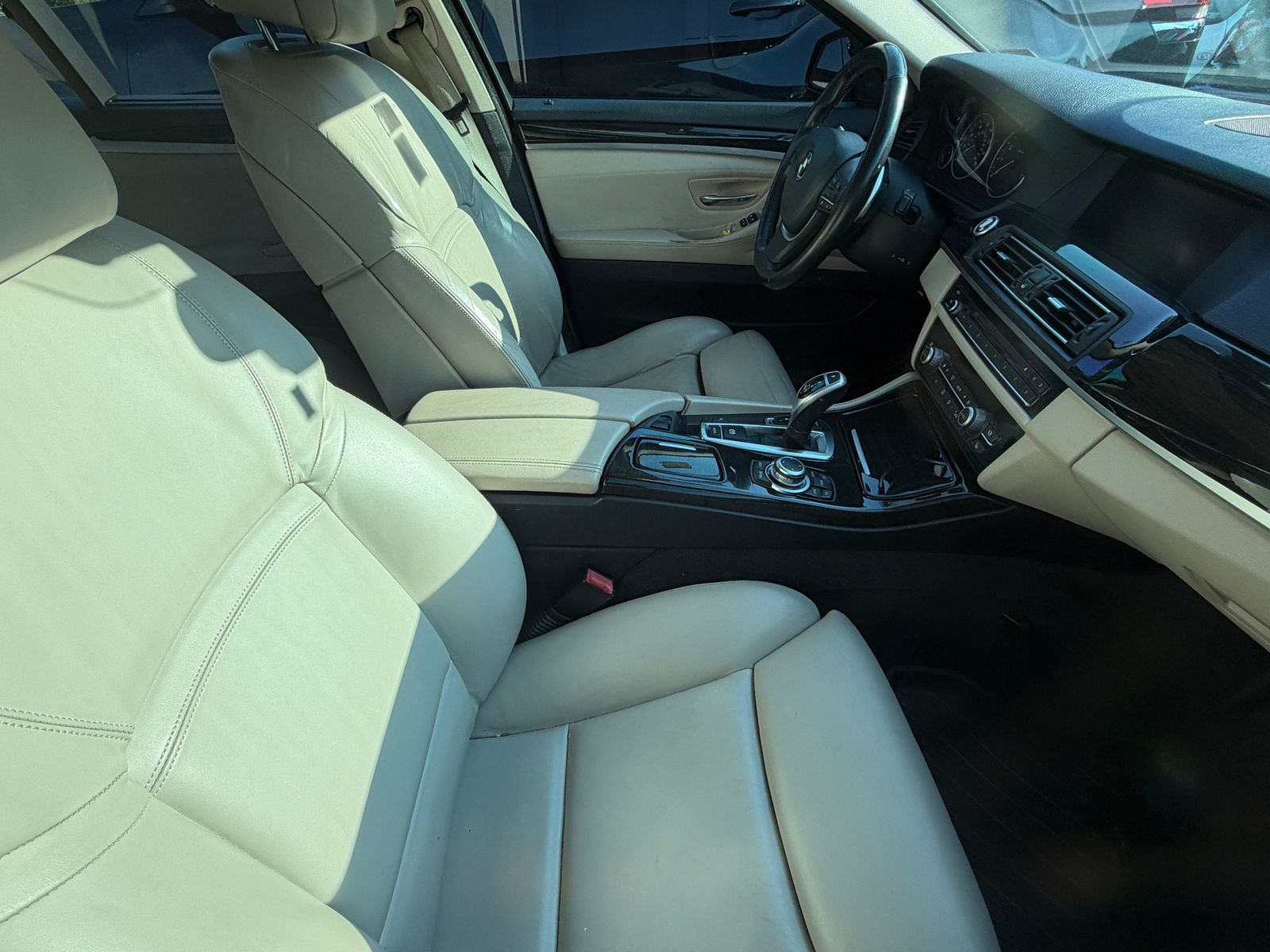 Used 2011 Black BMW 535i image 8