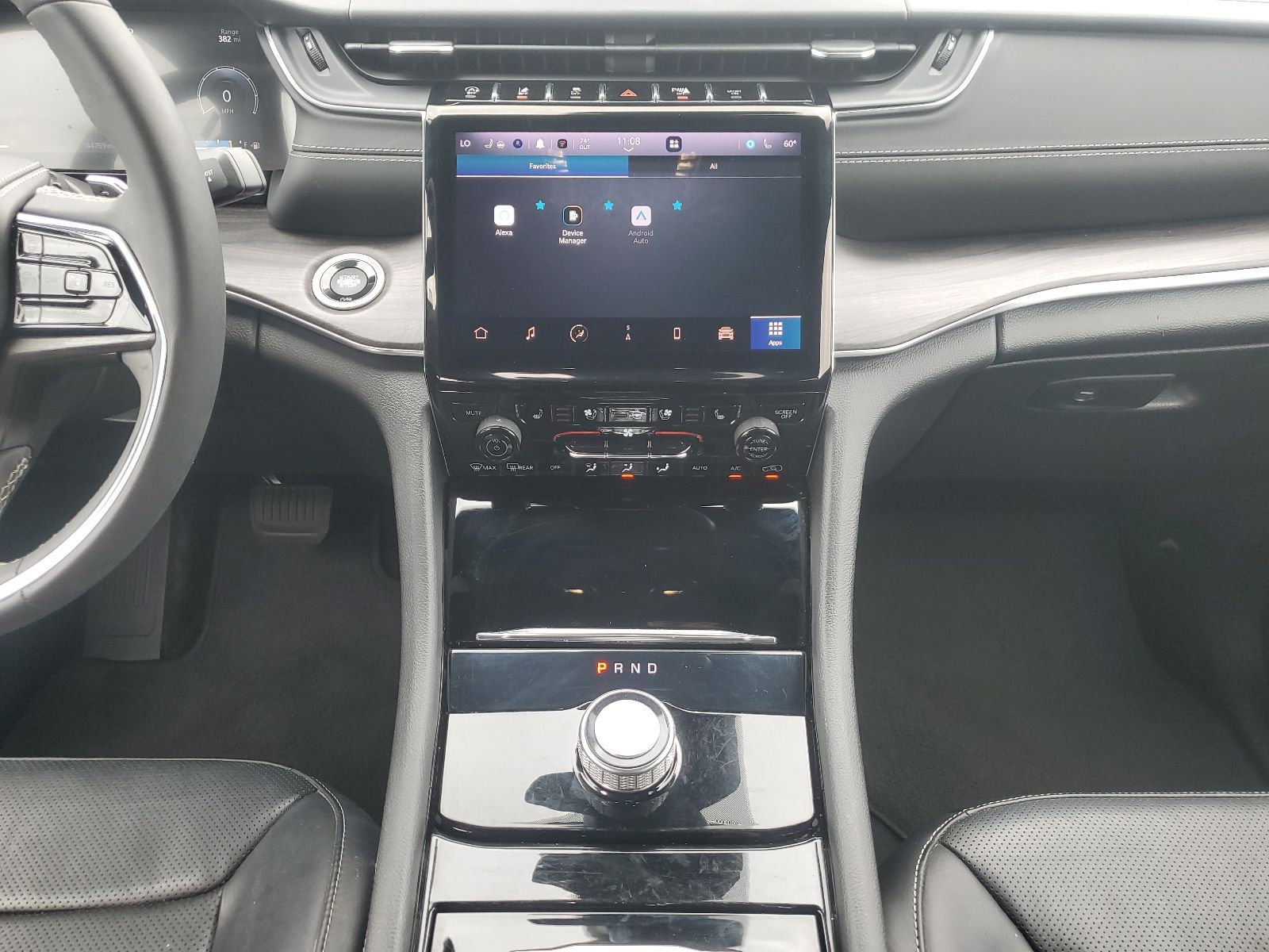 2023 Jeep Grand Cherokee Overland - 9