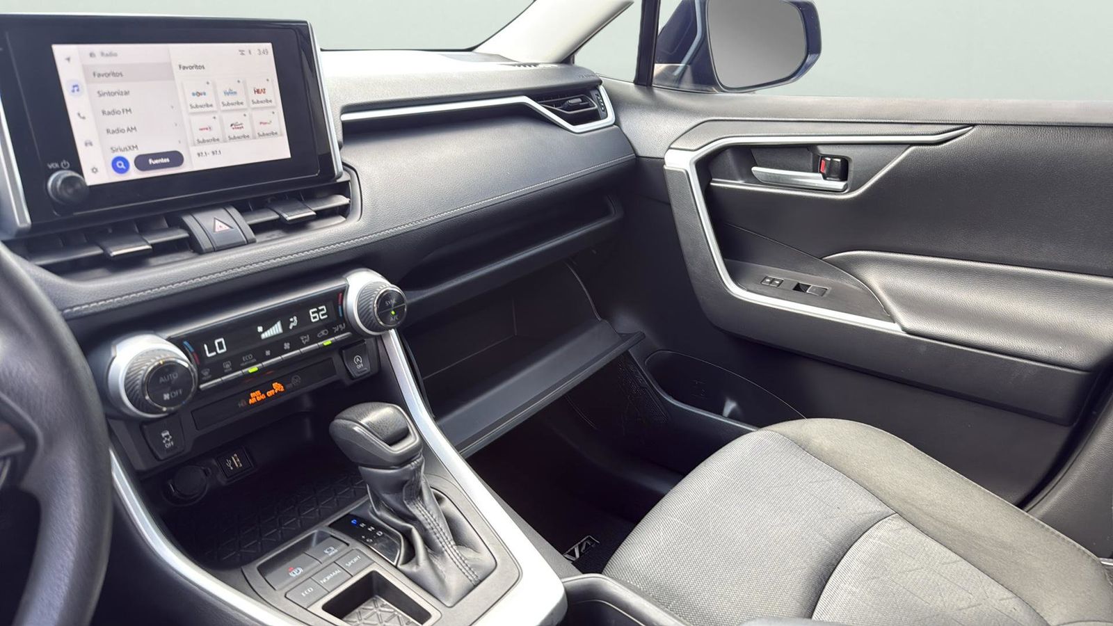 Used Car 2025 Toyota Rav4  Xle For Sale Under $30,000 In Austin, Texas