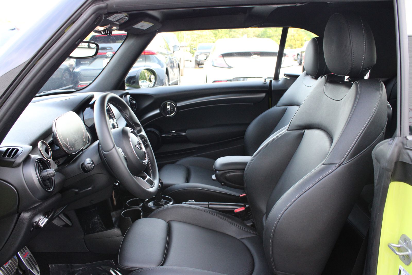 Used 2024 Yellow MINI Signature image 9