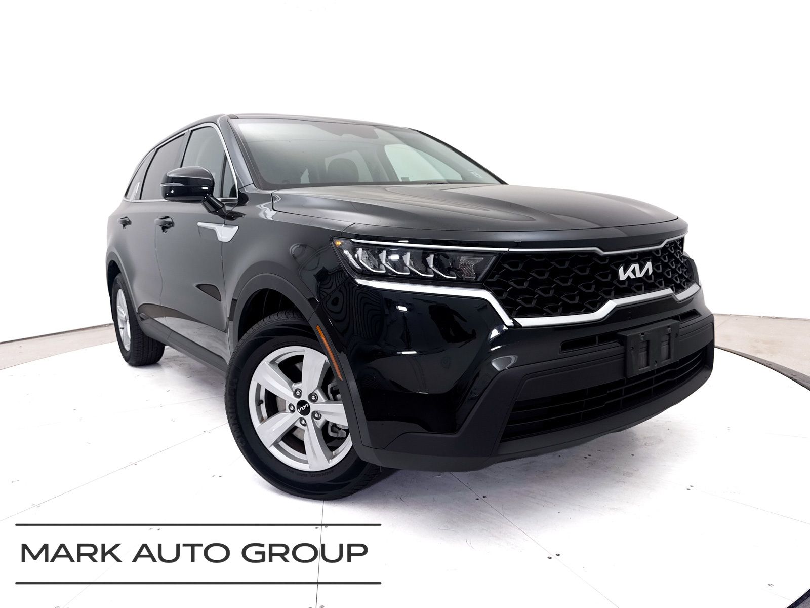 Ebony Black 2023 Kia Sorento SUV / Crossover Front-Wheel Drive 8-Speed Automatic