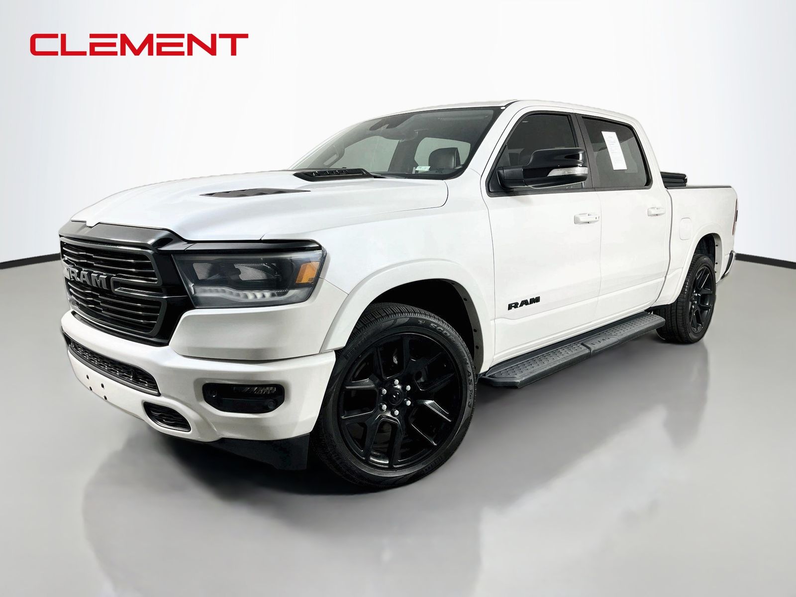 2022 RAM 1500 Blanco (Ivory White Tri-Coat Pearlcoat) Camioneta Todo terreno 8 velocidades Automática