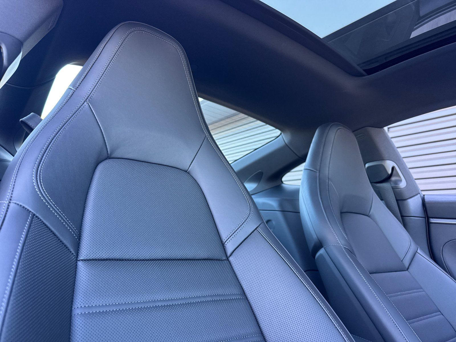 2025 Porsche 911 S - Photo 16