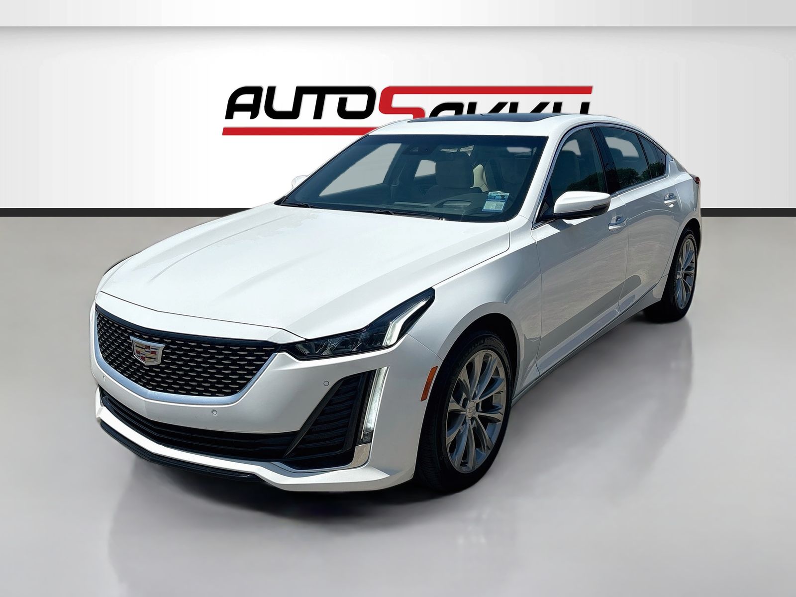 Used 2024 White Cadillac Premium Luxury image 3