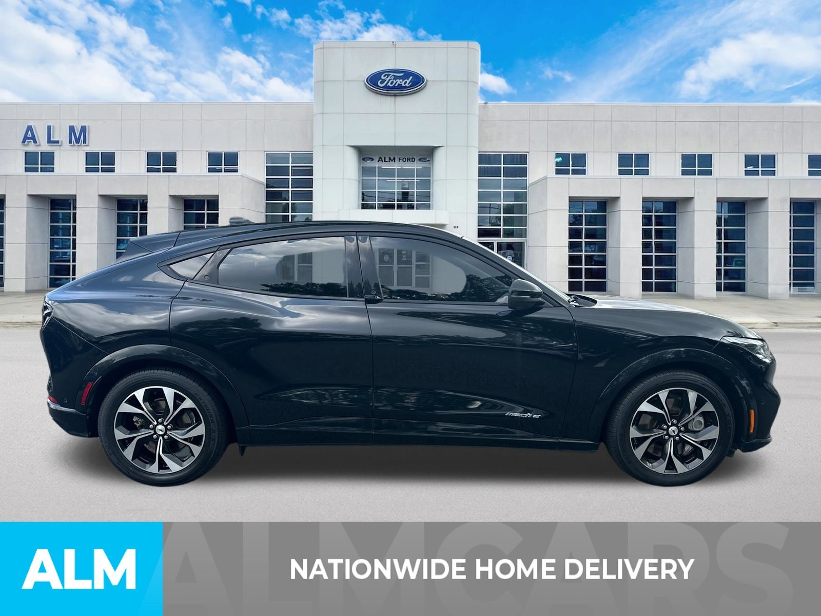 Used 2023 Black Ford Premium image 4