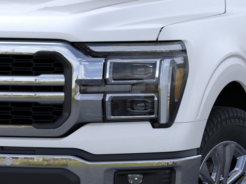 New 2026 Star White Metallic Tri-Coat Ford Lariat image 18