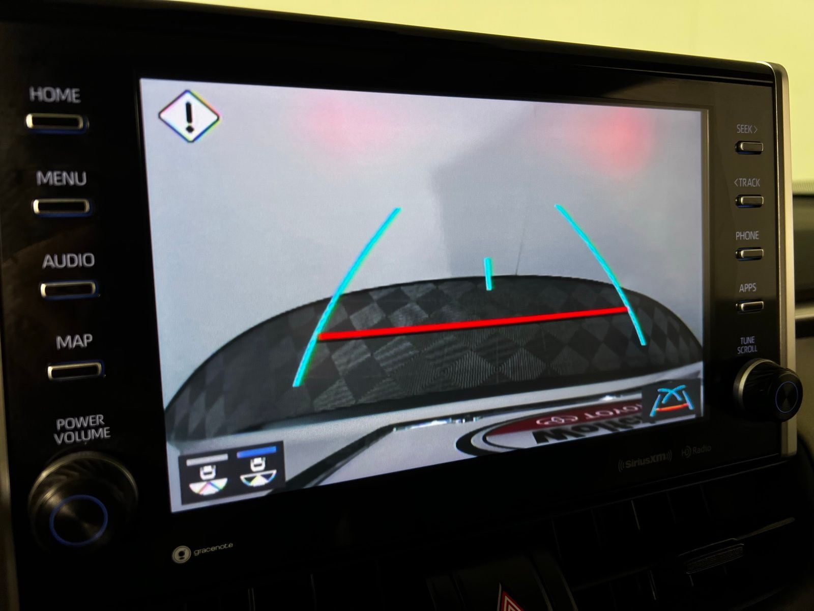 Thumbnail: 2022 Toyota RAV4 - 19