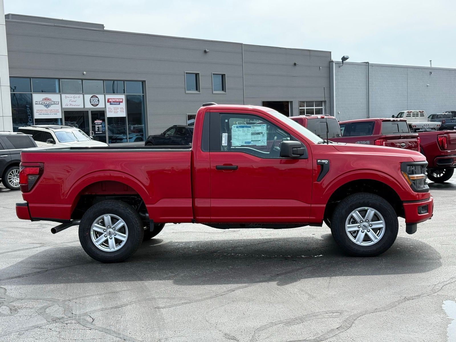 View vehicle photo 7