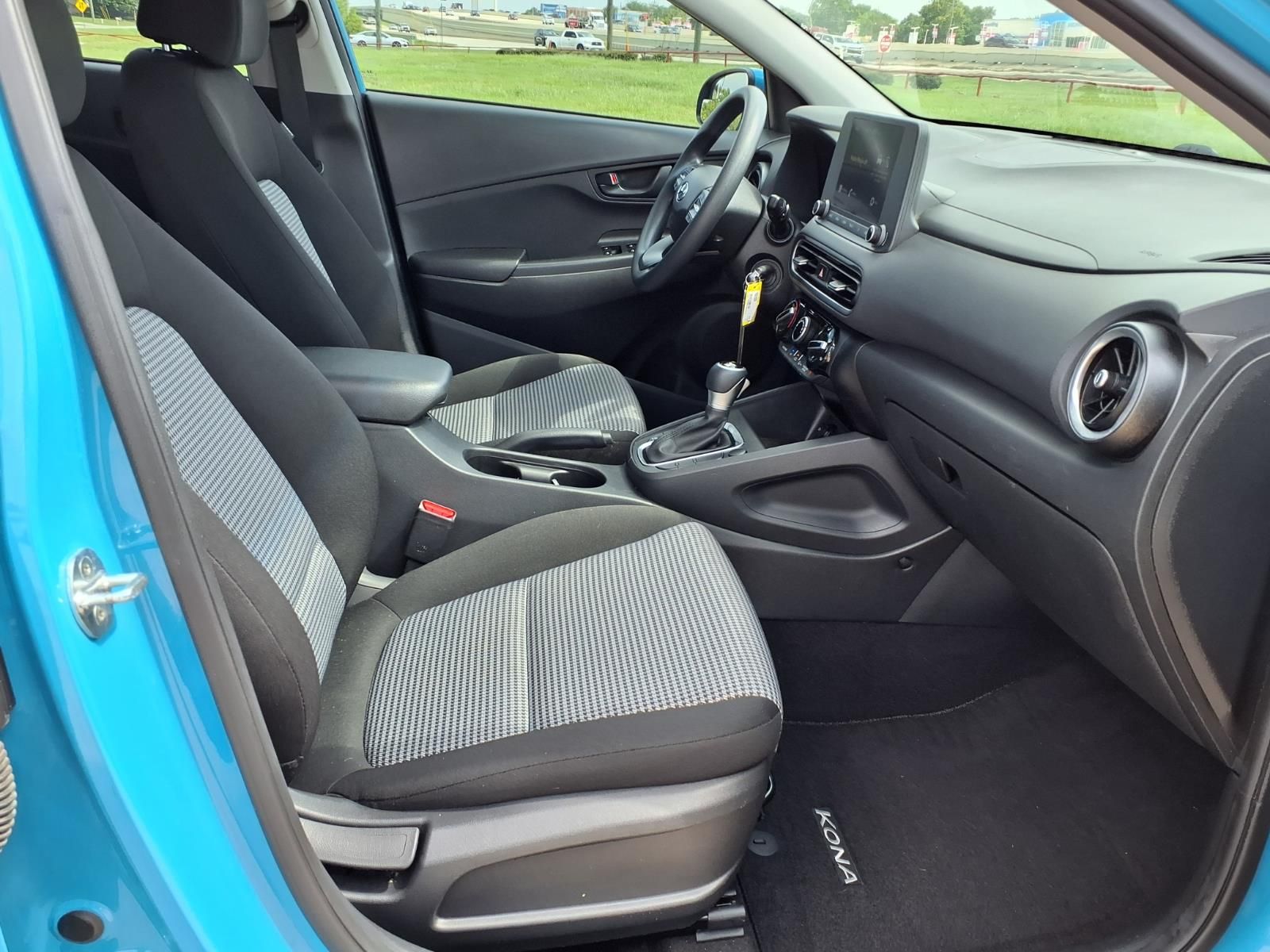 2022 Hyundai Kona SE Green at Big Star Buick GMC