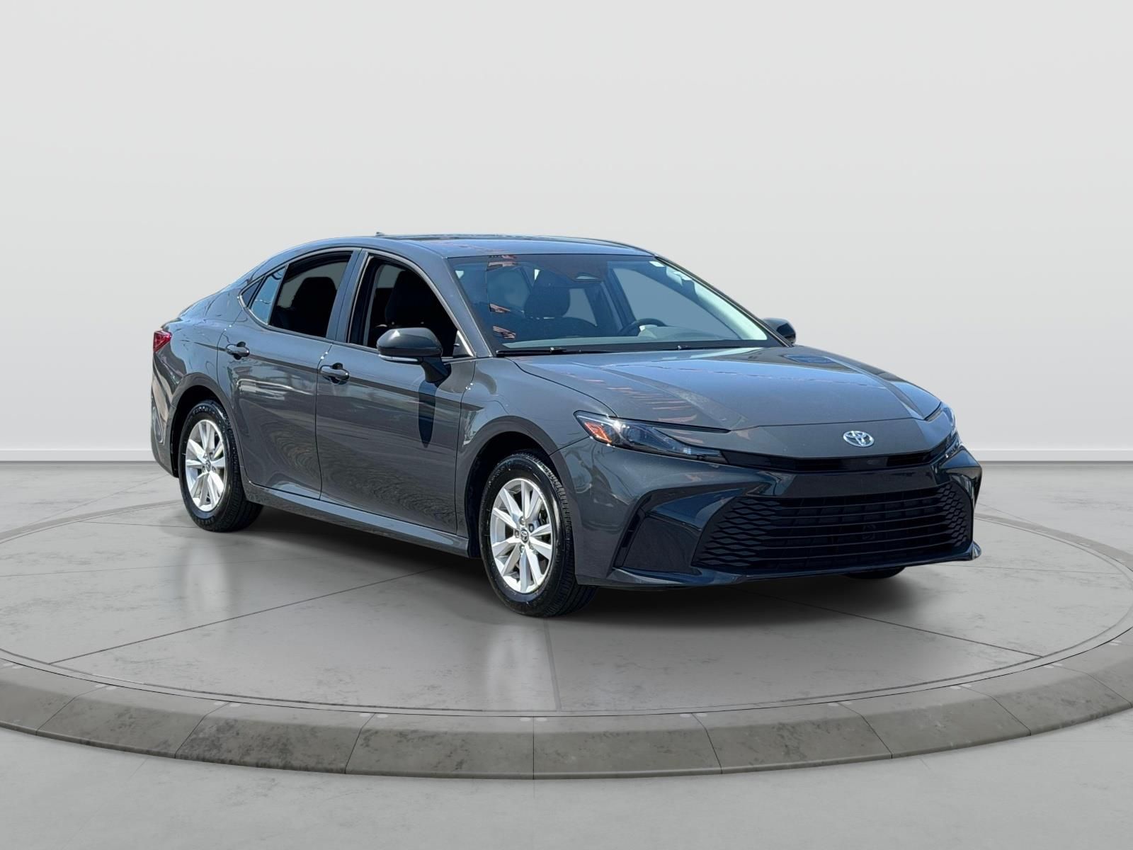 2025 Toyota Camry LE AWD Hybrid's photo