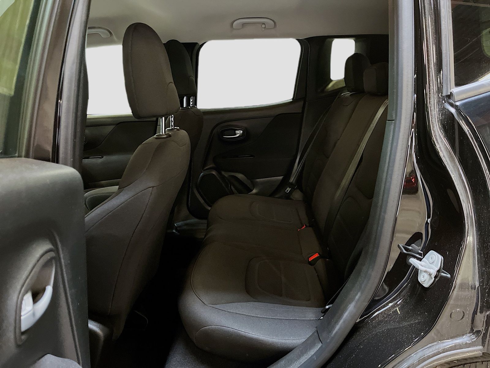 Used 2021 Black Jeep Latitude image 23