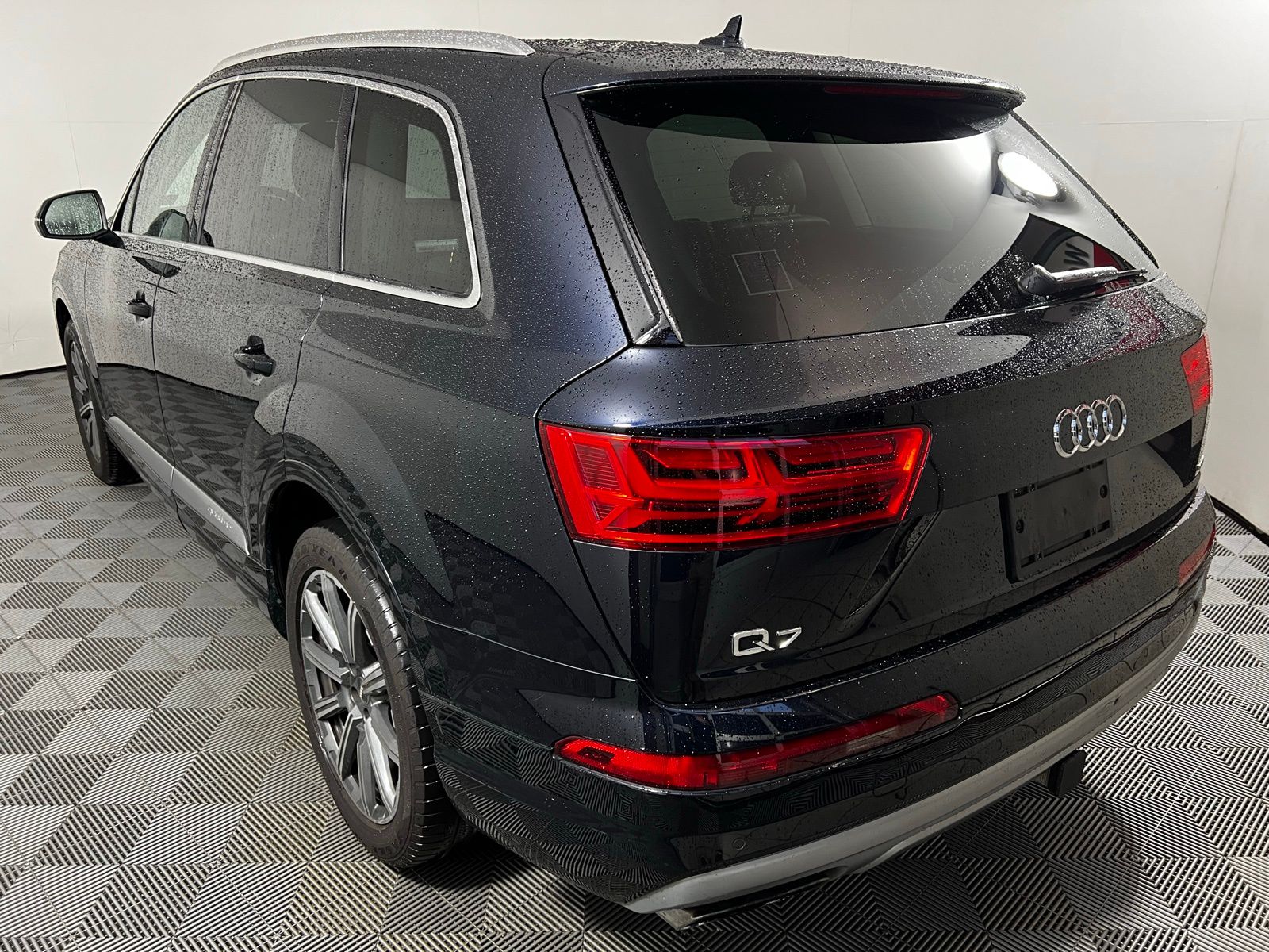 Thumbnail: 2018 Audi Q7 - 7