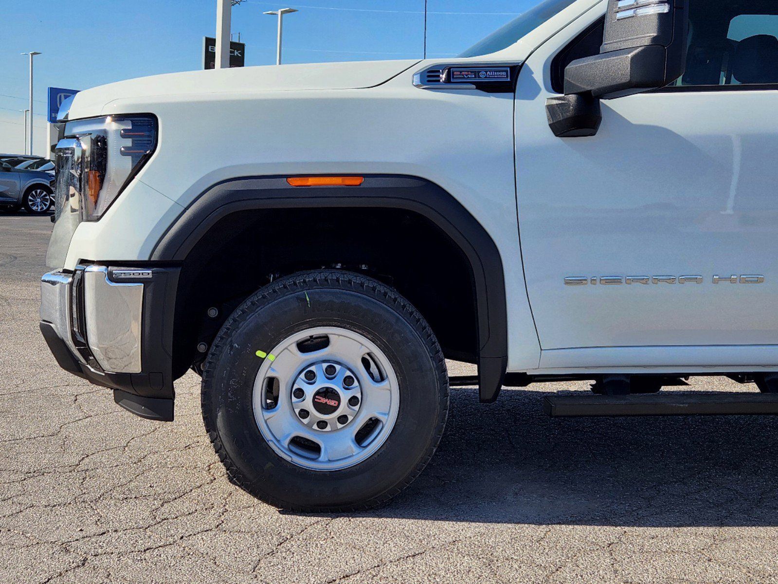 2025 GMC Sierra 2500HD Pro 7