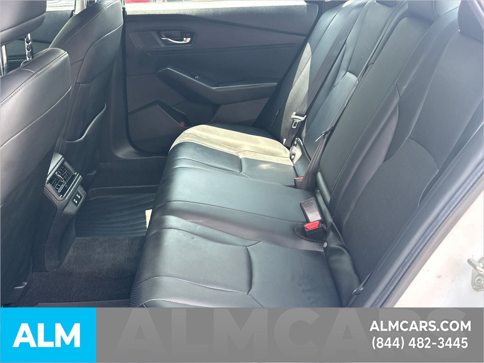 Used 2023 White Honda EX-L image 23
