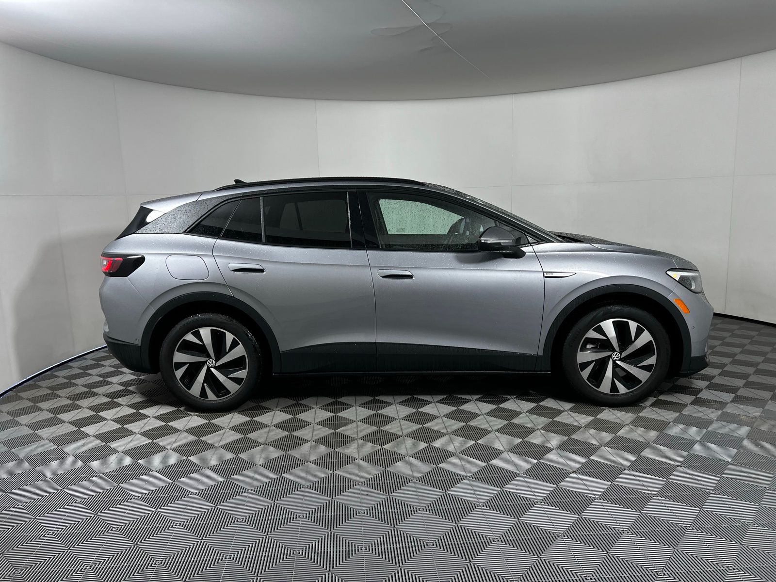 Thumbnail: 2025 Volkswagen ID.4 - 4