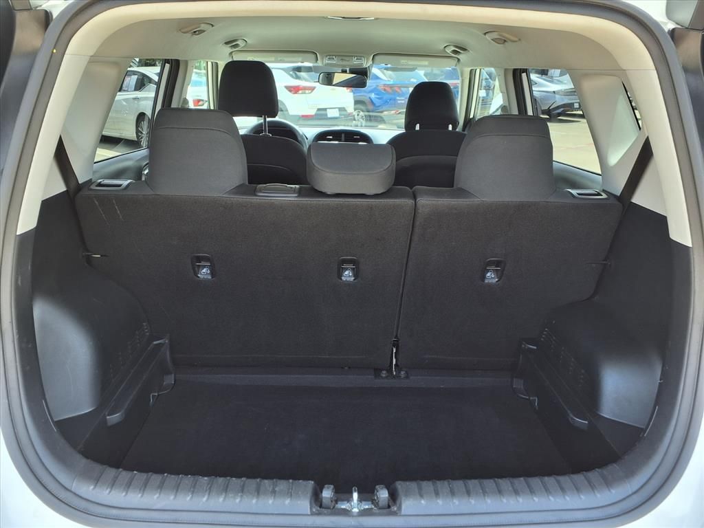 2025 Kia Soul LX White at Community Kia