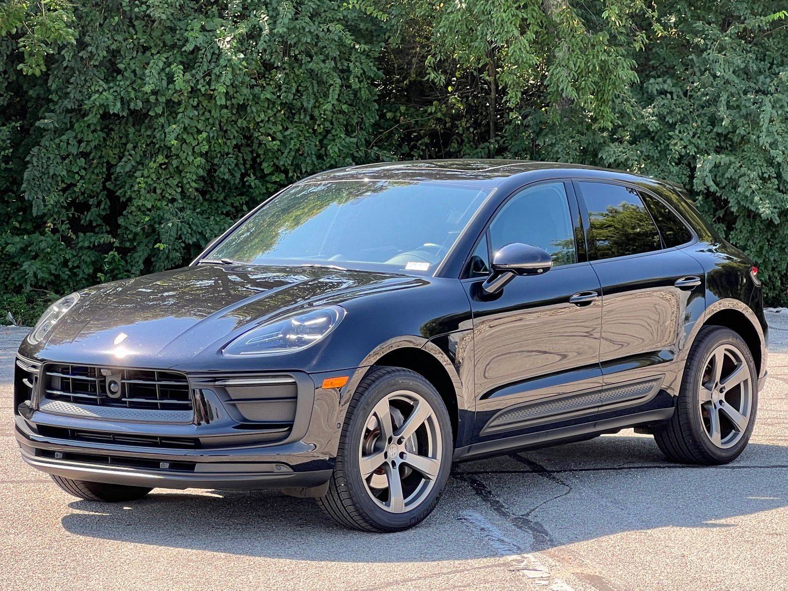 2023 Porsche Macan AWD