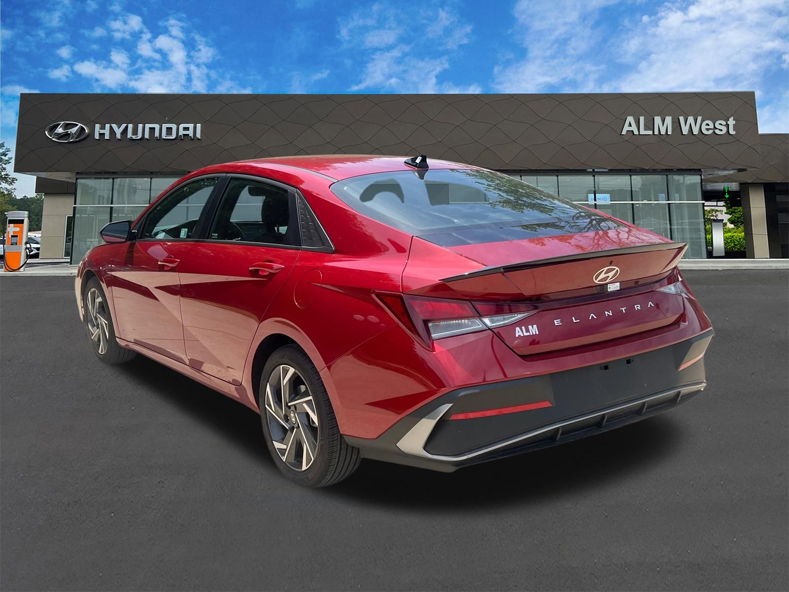 Certified Used 2025 Red Hyundai SEL Sport image 7