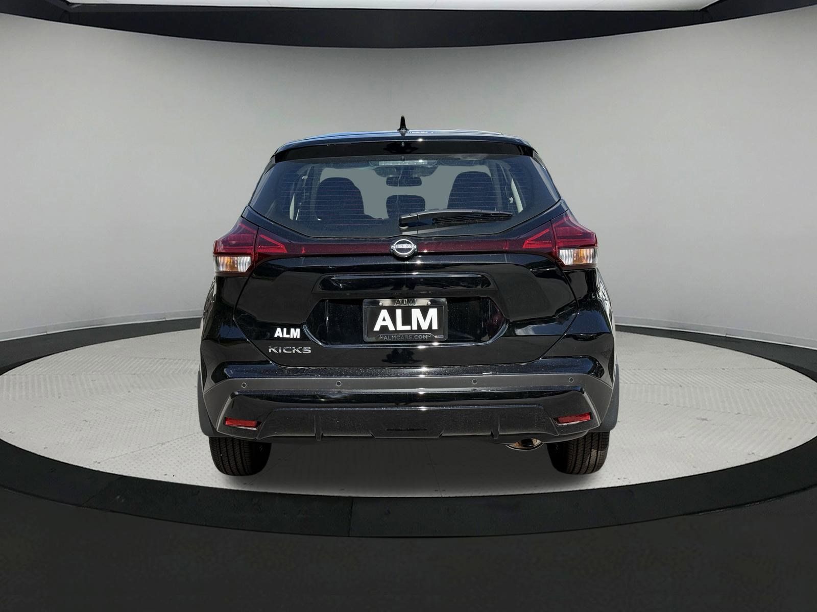 2025 Nissan Kicks Play S photo 20