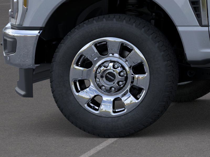 New 2026 Glacier Gray Metallic Tri-Coat Ford Lariat image 19