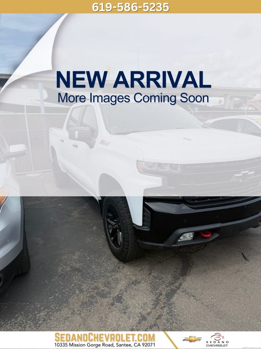 Summit White 2021 Chevrolet Silverado 1500 Pickup Truck Four-Wheel Drive Automatic