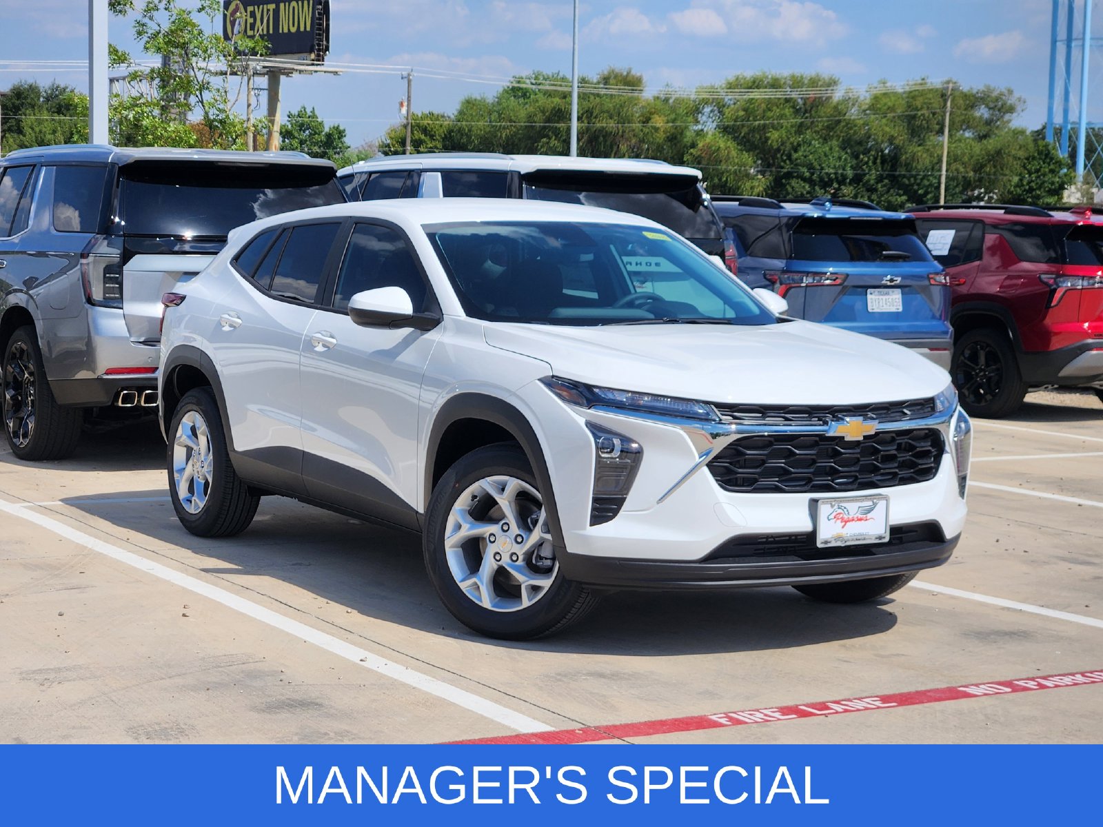 Summit White 2026 Chevrolet Trax SUV / Crossover Front-Wheel Drive 6-Speed Automatic
