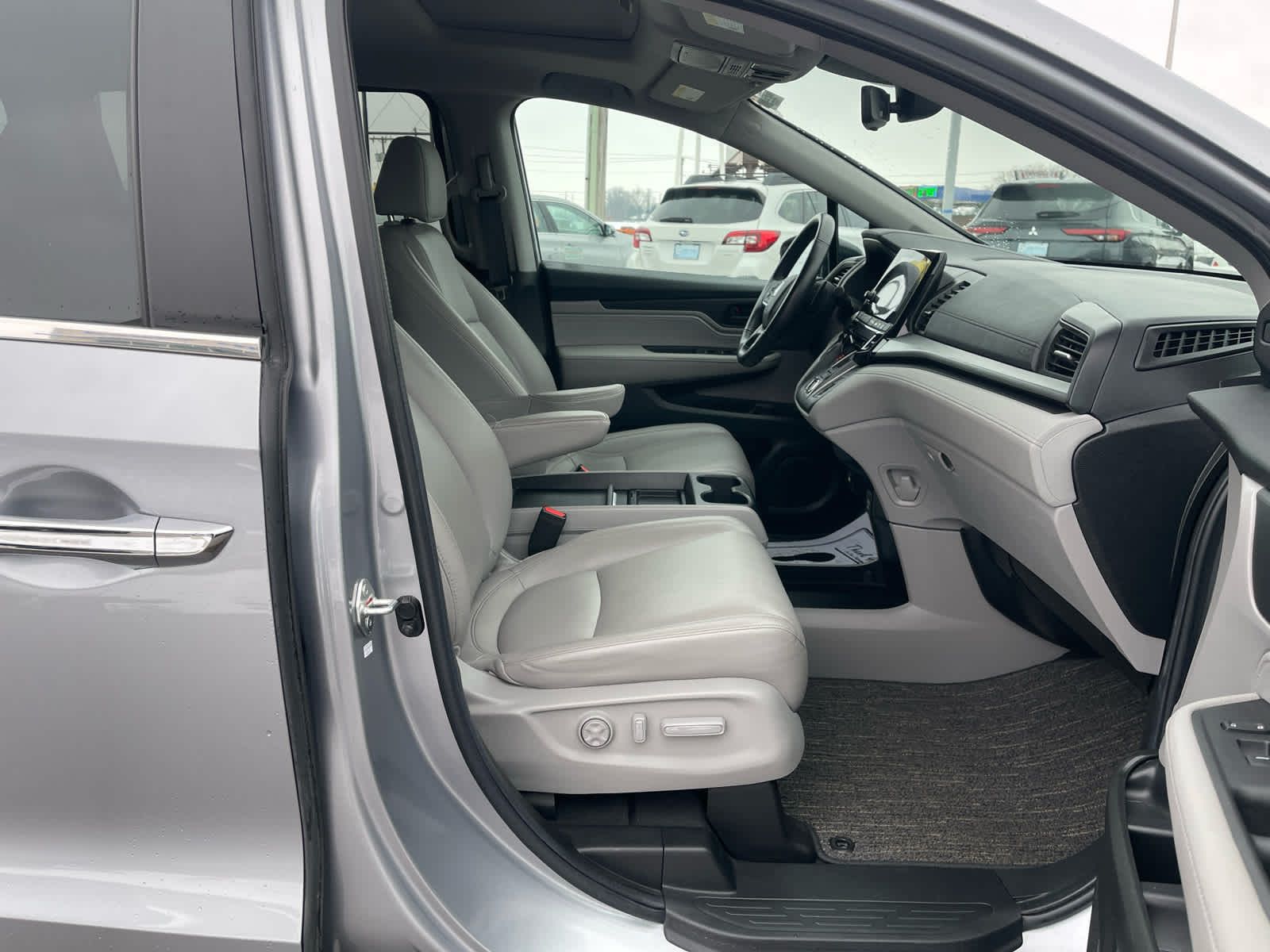 used 2024 Honda Odyssey car, priced at $37,648