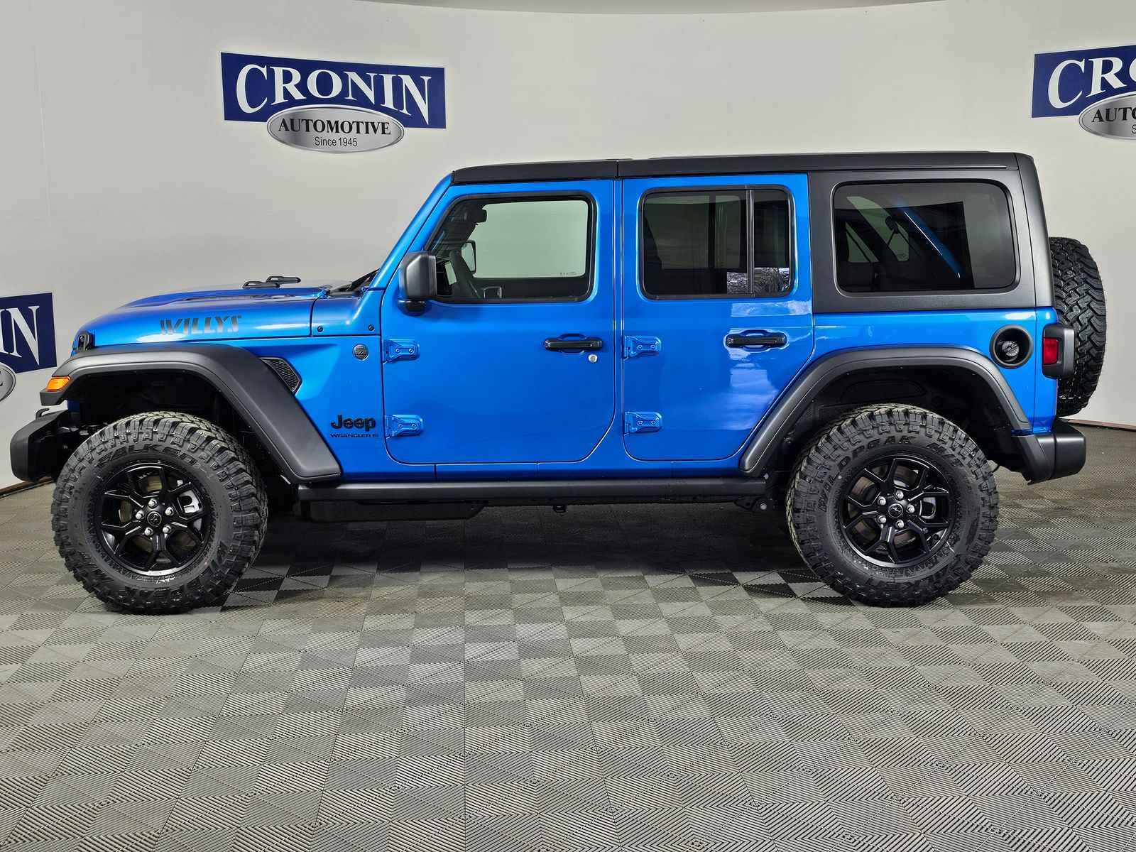 View vehicle photo 2