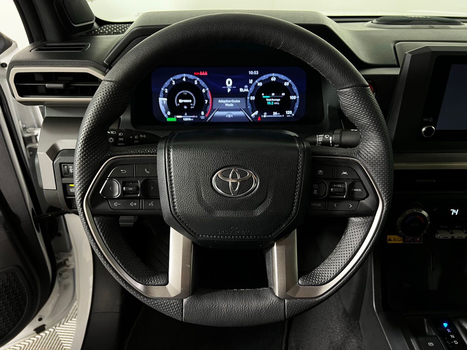2024 Toyota Tacoma TRD Off-Road 10