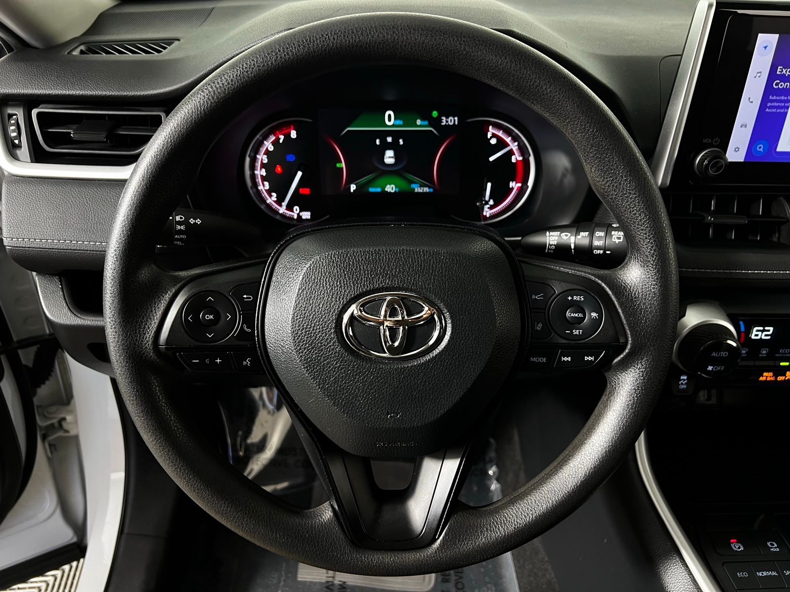 2023 Toyota RAV4 XLE 15