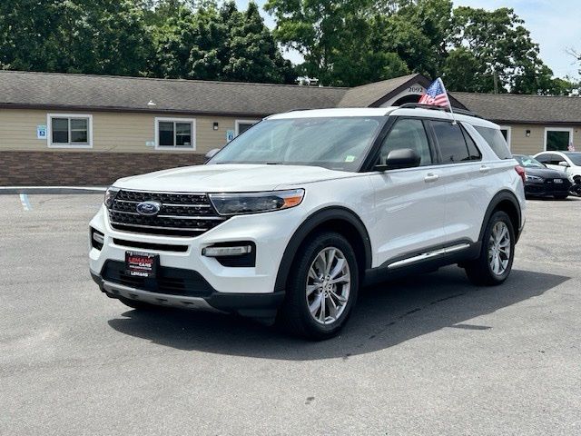 2021 Ford Explorer XLT 4WD's photo