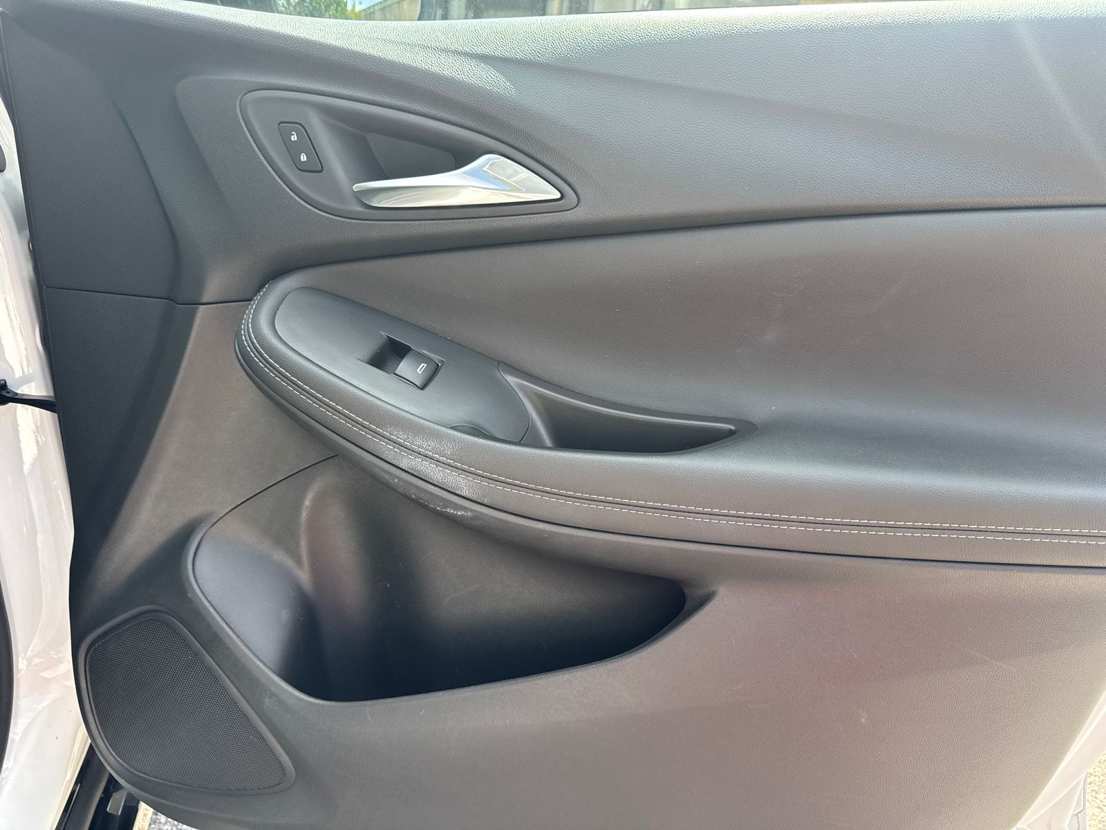 2024 Buick Encore GX Sport Touring photo 14