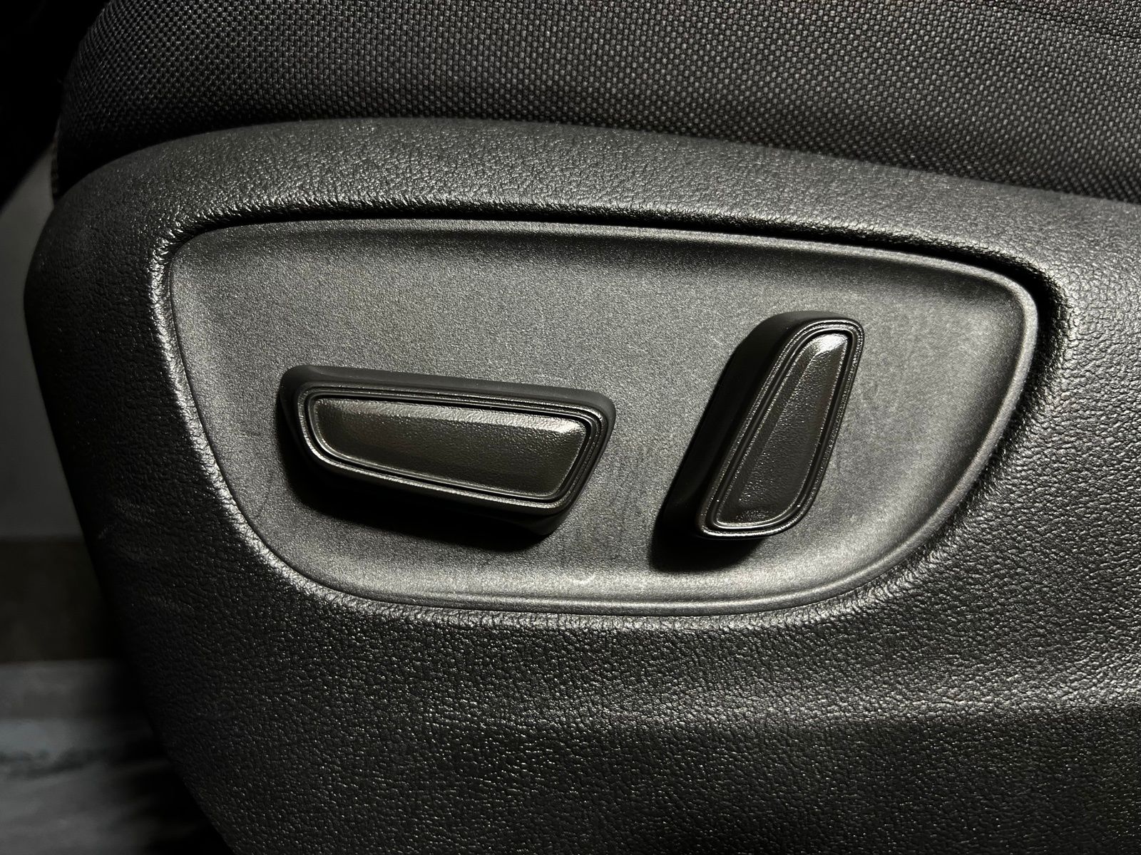 Thumbnail: 2024 Toyota Highlander - 14