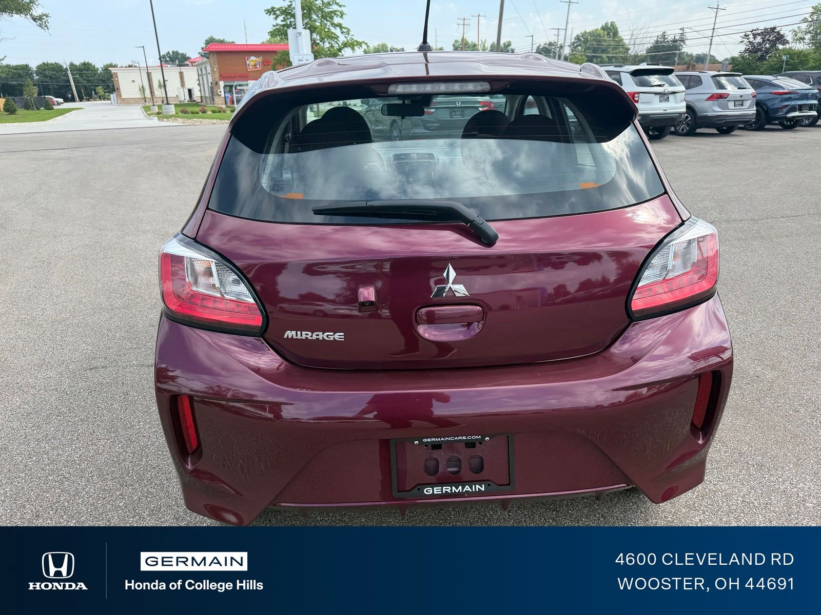 Used 2024 Red Mitsubishi ES image 7