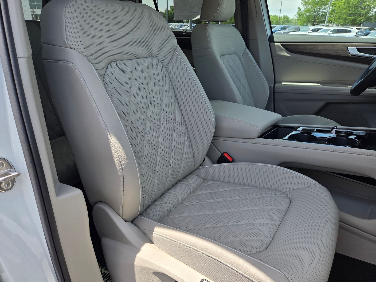 new 2026 Volkswagen Atlas car, priced at $54,722