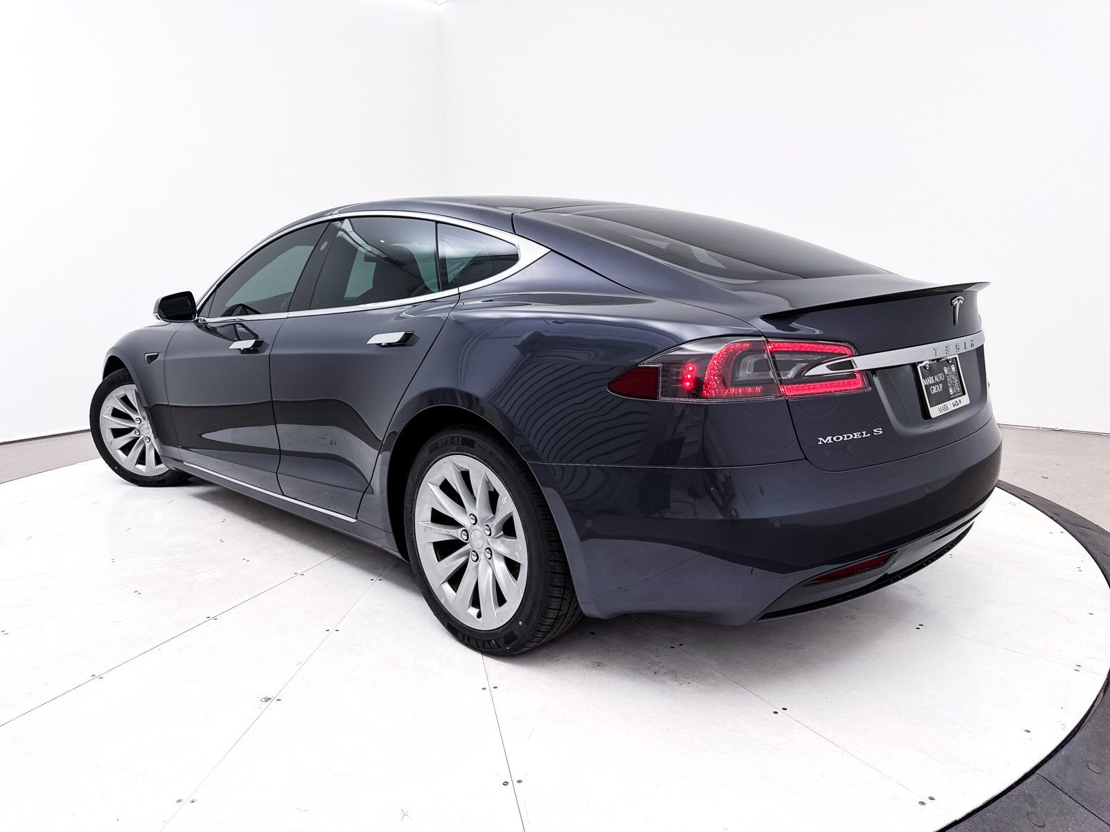 Used 2019 Tesla Model S 100D with VIN 5YJSA1E20KF304293 for sale in Scottsdale, AZ